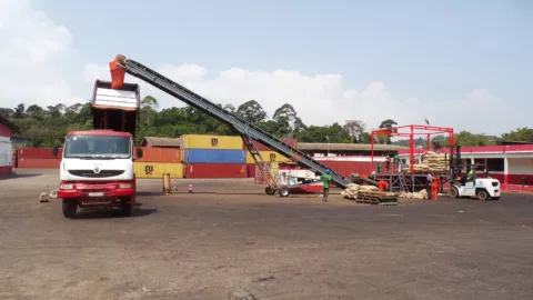 Loading mobile station