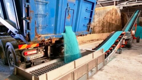 Stainless steel design for fertiliser – truck unloader