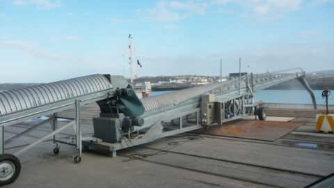 bulk-loading-alongside quay-sautec