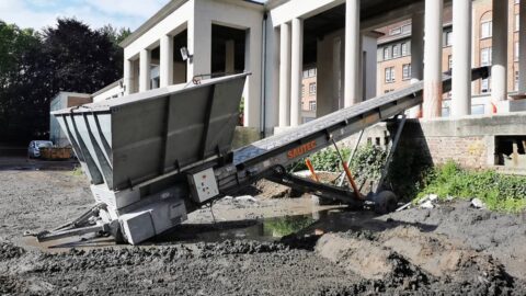 earth-construction-conveyor