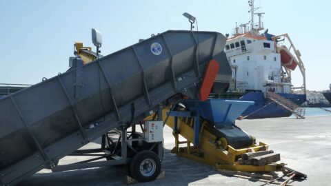 Unloading hopper – ship feed