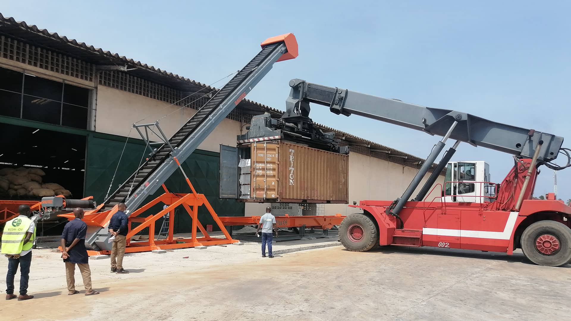 Front-End Load Skips, Top Hung Containers