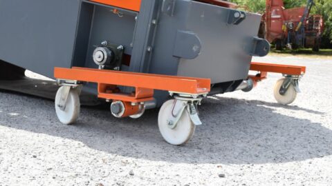 pivoting swivel wheels – sautec conveyor