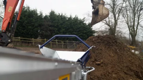 rubble-conveyor-construction-site