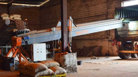 telescopic loading conveyor