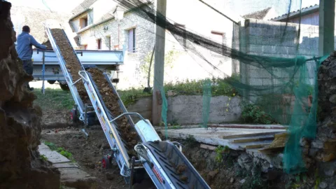 soil-and-rubble-conveyors-belt