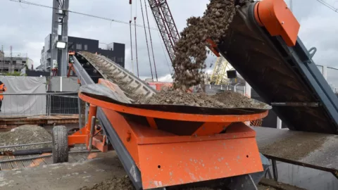 soil-and-dirt-conveyors